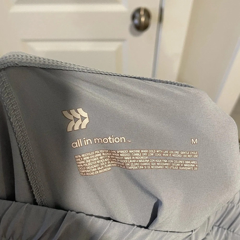 Women’s All in Motion Shorts - Picture 5 of 5